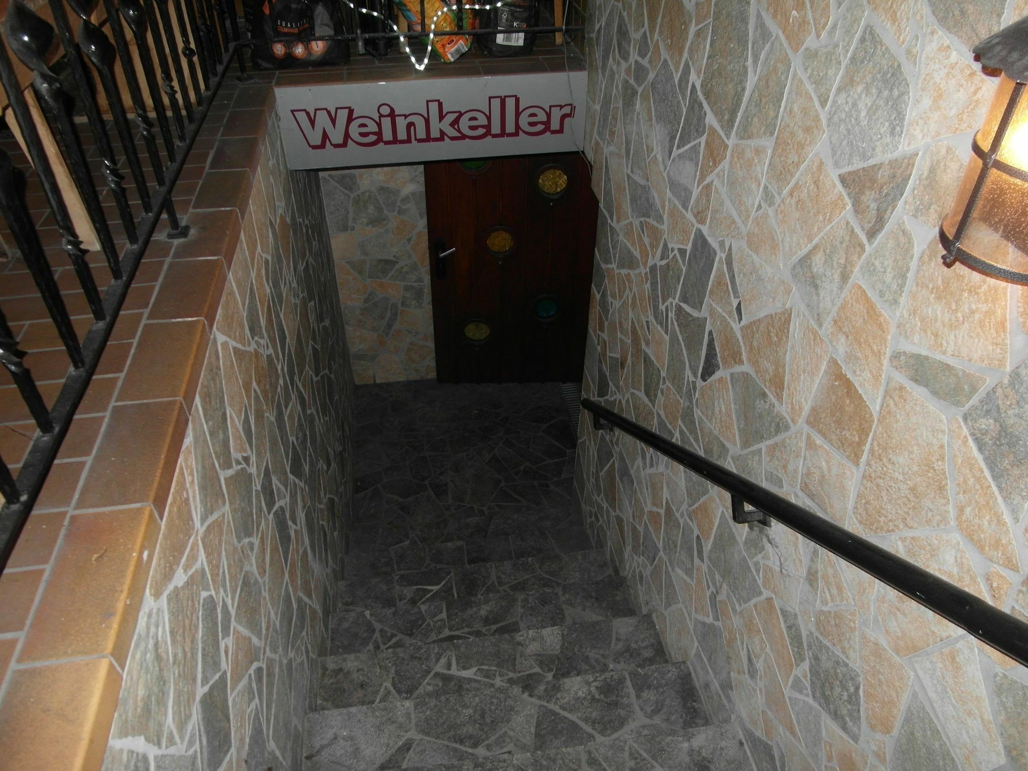 Hotel Zum Weissen Kreuz Altenahr Exterior photo